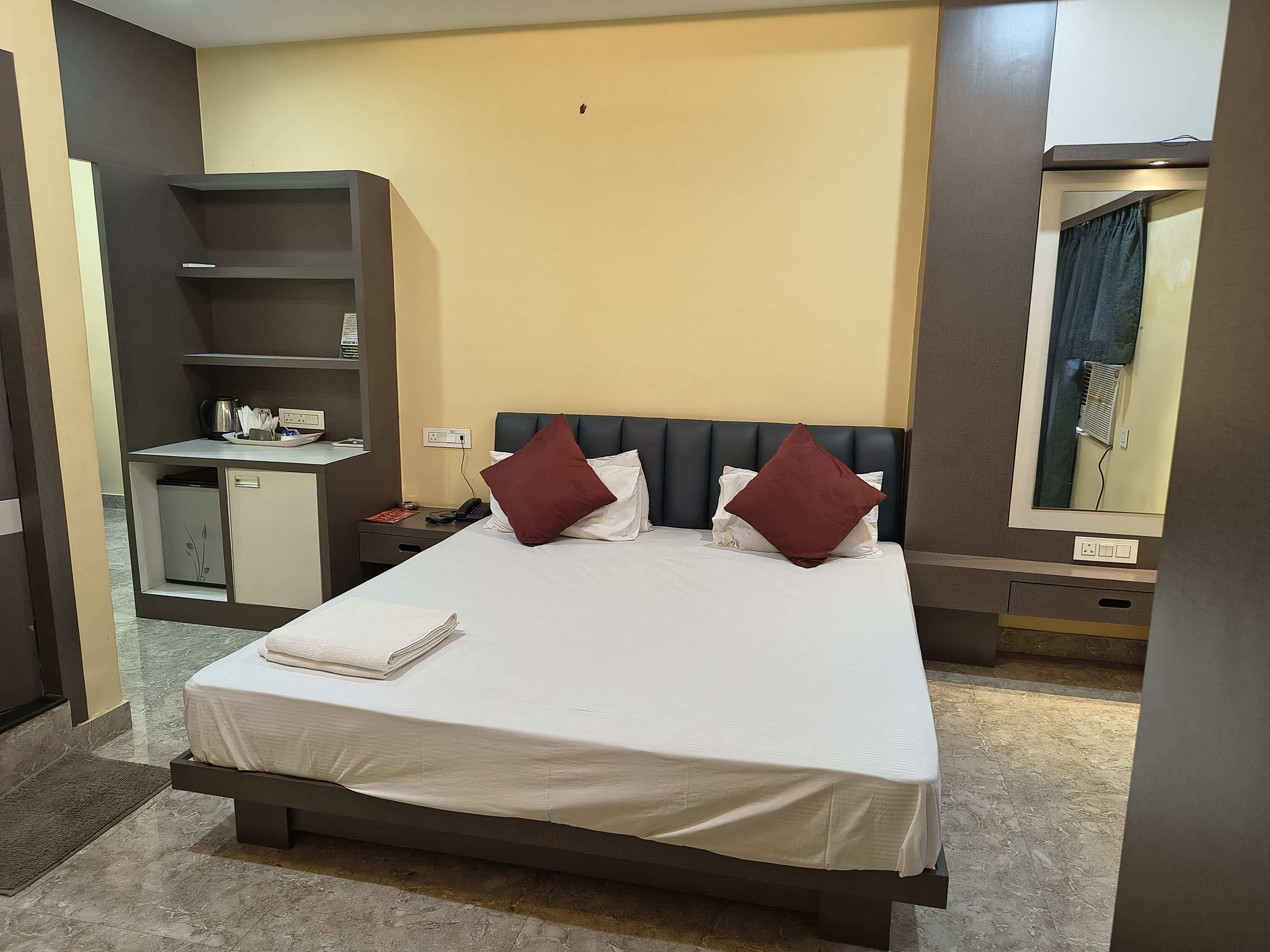 AC Super Deluxe Double Bed